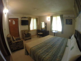 Hotel Los Cedros De Uayam�n