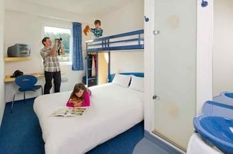 Hotel Ibis Budget Charleroi Aeroport