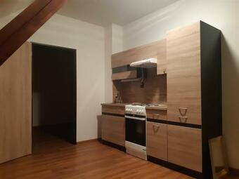 Apartamento Sudome?ice U Bechyn?