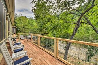 Riverfront Ellijay Home With Game Room And Grill!