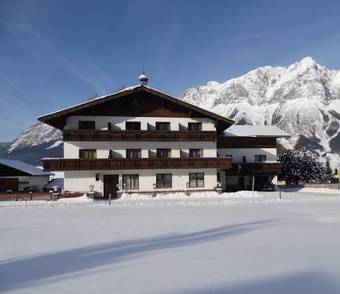 Hostal Pension Tilly