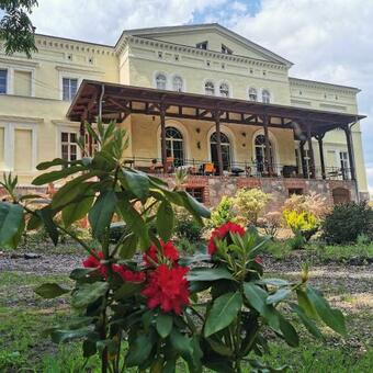 Hotel Pa?ac Kwilecki