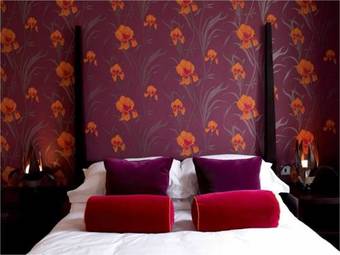 Cinnabar Cafe Hotel