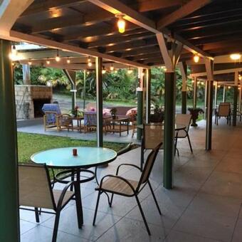 Fern Acres Bed And Breakfast