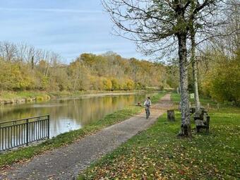 Charmante Maison Bourguignonne Avec Grand Jardin Et Parking