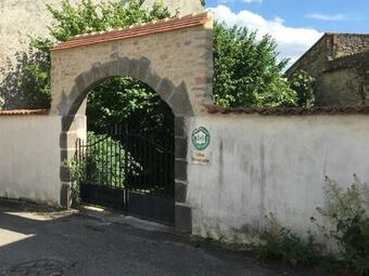 G�te Artonne, 4 Pi�ces, 6 Personnes - Fr-1-630-107