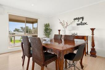 Madeit In Coronet Bay