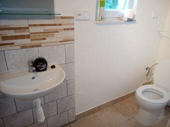 Na ?ervene Louce-liba 5