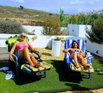 2-bed Villa With Pool Garden & Parking Near Seron