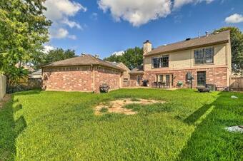 Pet-friendly Seabrook Home With Spacious Yard!