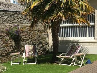 Hostal Chalet Lakm�