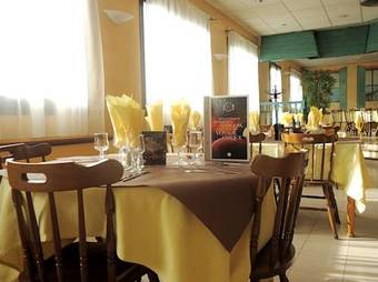 Hotel Kyriad Paris Ouest - Bezons La D�fense