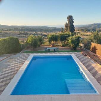 Beautiful Villa With Huge Private Pool And Vineyard View