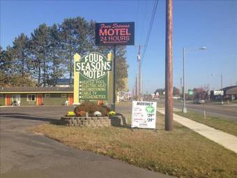 Motel Oyo Hotel Tomahawk - Lake Mohawksin