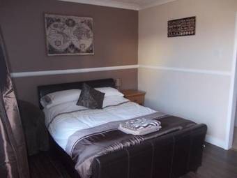 Hostal The Bay Horse Accommodation