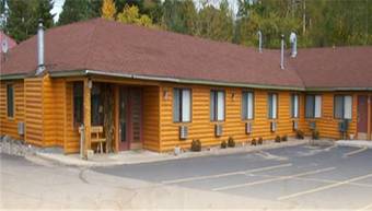 Hotel Northwoods Inn & Suites