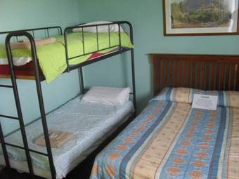 Eyre Hotel