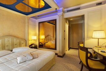 Dream Hotel