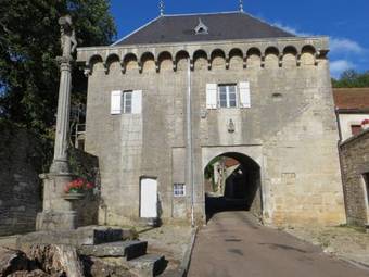 Bed & Breakfast Le Bailli De Montsaugeon