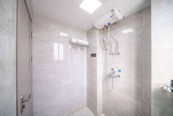 Moon Hotel Apartment Guangzhou Baijiang