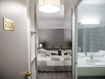 Hotel Le Chantereigne