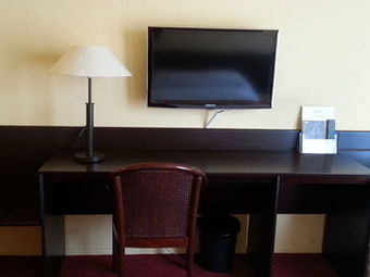 Hotel Espace Leonard De Vinci