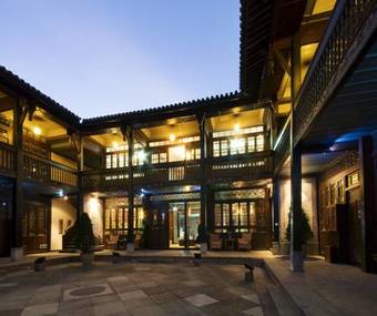 Hotel The Linden Centre