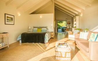 Hostal The Moorings Studio Apartments