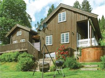 Holiday Home Kviteseid �sgrendvegen