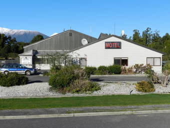 Asure Aspiring Court Motel