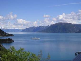 Lavik Fjord Hotel