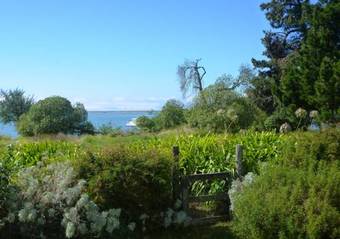 Cottage By The Beach