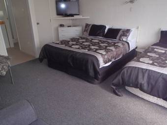 Cambrian Lodge Motel