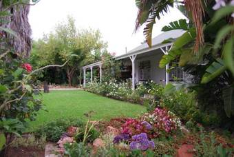 Hostal Best Little Guest House