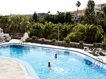 Aparthotel New Folias