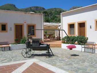 Hostal Tenute Plaia Agriturismo