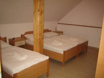 Apartamentos Furman Guest House Pizzeria