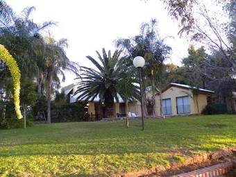 Bed & Breakfast Riverbank Lodge