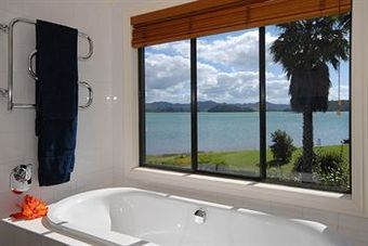 Hostal Pawhaoa Bay Lodge