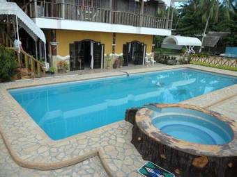 Hotel Villa Limpia Beach Resort