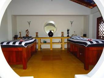 Hotel Cocoon Resort And Villas