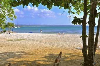 Carib Beach Apartments, Negril
