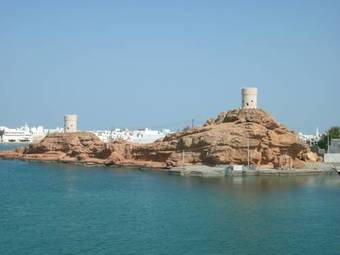 Al Ayjah Plaza Hotel