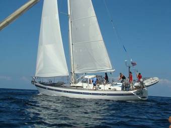 Tropical Suites Hotel