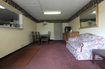 Hotel Americas Best Value Inn - Wilson