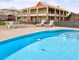 Motel Days Inn Monroe