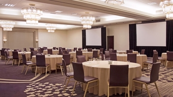 Doubletree By Hilton Hotel Minneapolis North