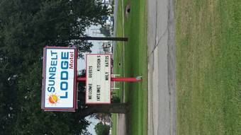 Sunbelt Lodge Motel