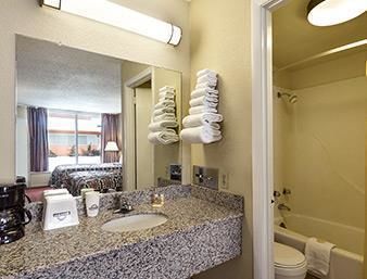 Motel Days Inn - White House