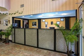 Hotel Dawson Village Inn